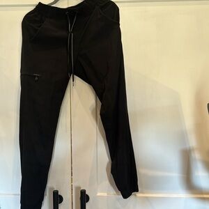 Healing Hands black jogger style scrub pants.